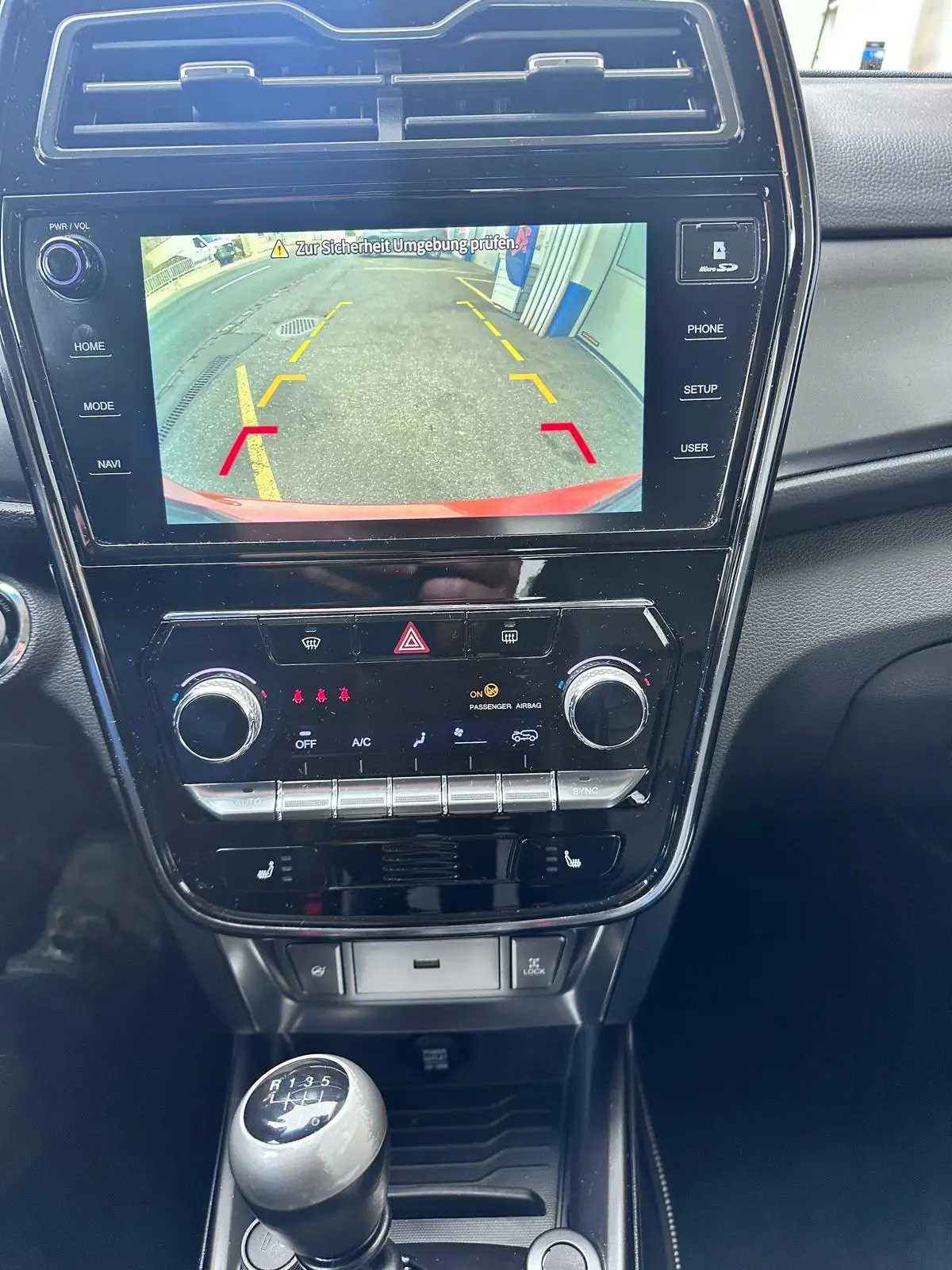 28c69d8c-dafb-4072-91d5-a03ec608d113